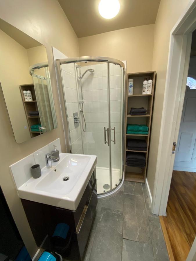 Private Room And Bathroom With Private Entrance Near Warwick Town Centre Exteriér fotografie