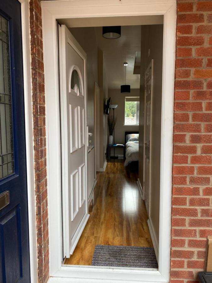 Private Room And Bathroom With Private Entrance Near Warwick Town Centre Exteriér fotografie