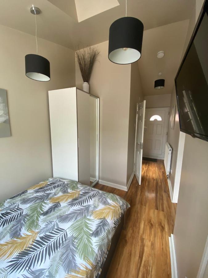 Private Room And Bathroom With Private Entrance Near Warwick Town Centre Exteriér fotografie