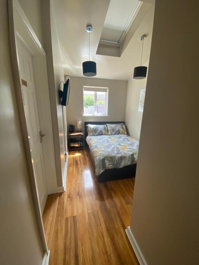 Private Room And Bathroom With Private Entrance Near Warwick Town Centre Exteriér fotografie